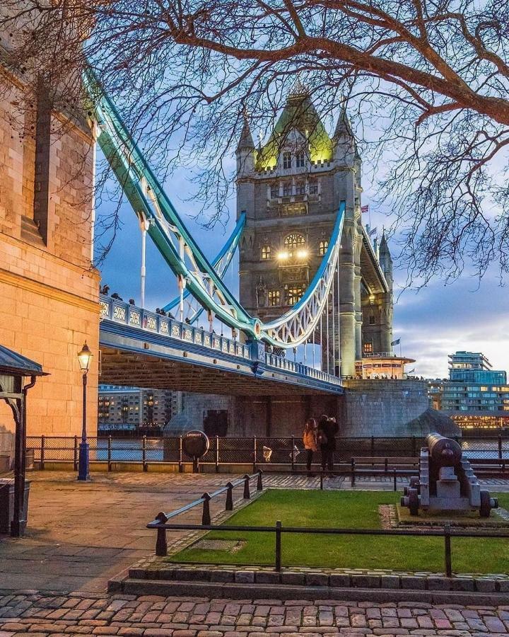 Tower Bridge Rainbow Gasthuis 3*